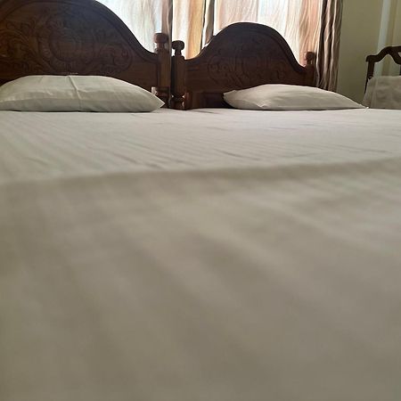 N Joy Inn トリンコマリー エクステリア 写真